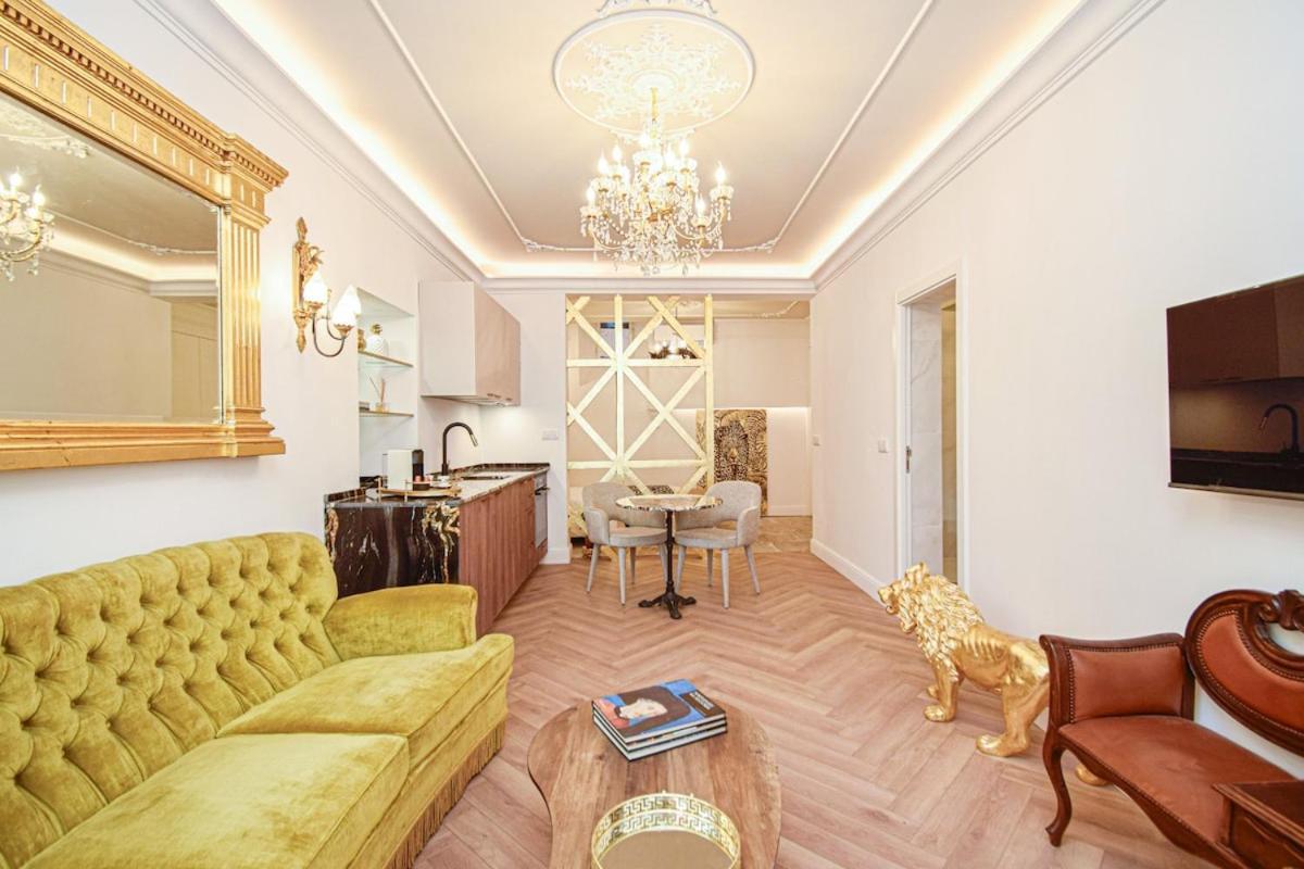 Apartment New Exquisite Cozy Baroque Apartment Portuguese Soul 2P *