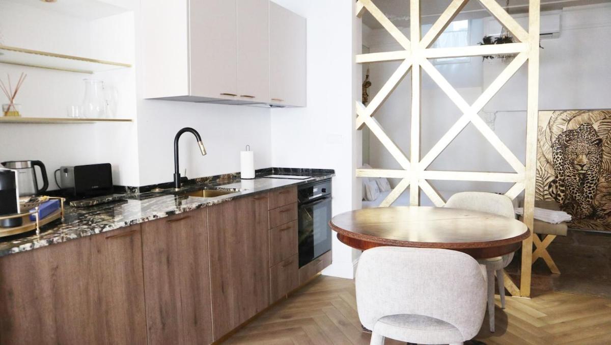 Apartment New Exquisite Cozy Baroque Apartment Portuguese Soul 2P